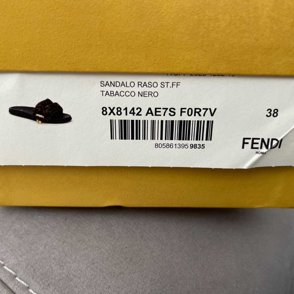 FENDI Slides - Picture 3 of 6